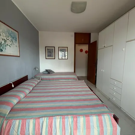 Apartman 43 *